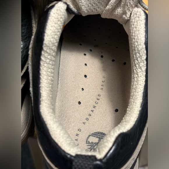 Timberland Women’s 8.5 Low Duck Boots - Picture 10 of 12